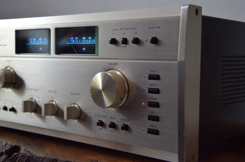Accuphase